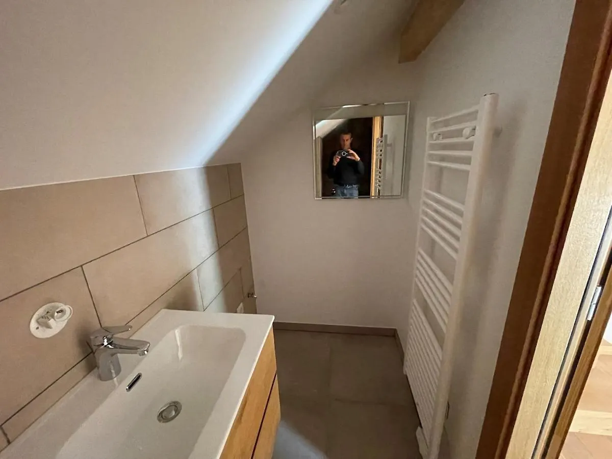 Apartment Appartement, 20M Du Lac Conjux, Vue Lac