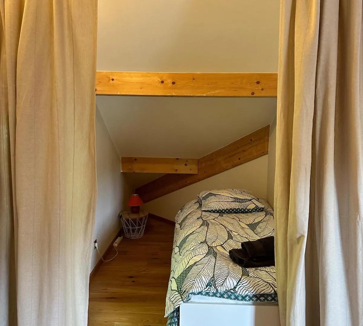 Appartement, 20M Du Lac Conjux, Vue Lac 0*, Conjux